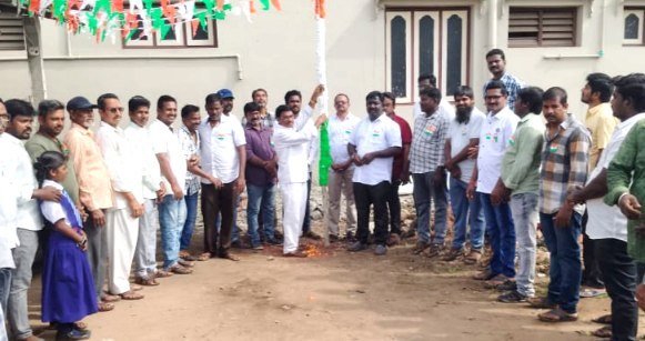 The Desk… Eluru : కార్పొరేట్ల అనుకూల విధానాలపై మరో స్వాతంత్ర పోరాటం చేయాలి : కొల్లూరు సుధారాణి