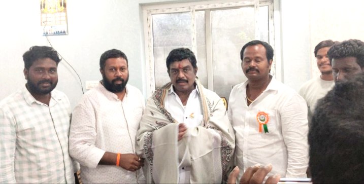The Desk…Narasapuram : రాధా – రంగా మిత్రమండలి చారిటబుల్ ట్రస్ట్ కార్యాలయ ప్రారంభోత్సవం కు “కొత్తపల్లికి” ఆహ్వానం