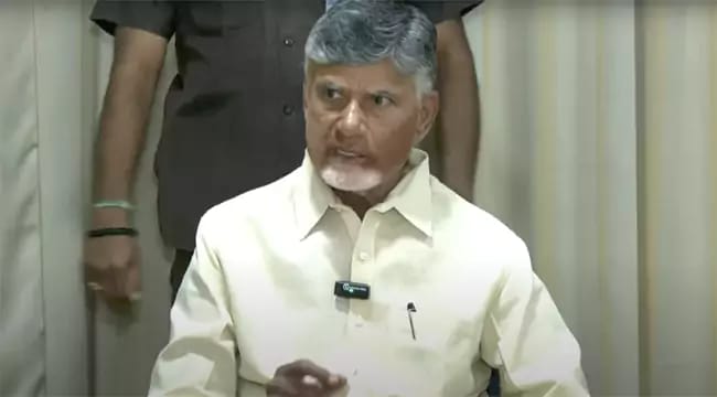 The Desk… Vijayawada : విజయవాడ విల విల – వరద గుప్పెట్లో