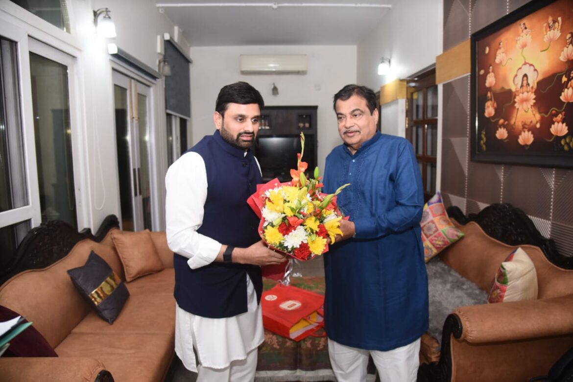 The Desk…Eluru : గుండుగొలను ఫుట్ ఓవర్ బ్రిడ్జి కి నిదులు మంజూరు…ఫలించిన ఎంపీ మహేష్ కుమార్ కృషి