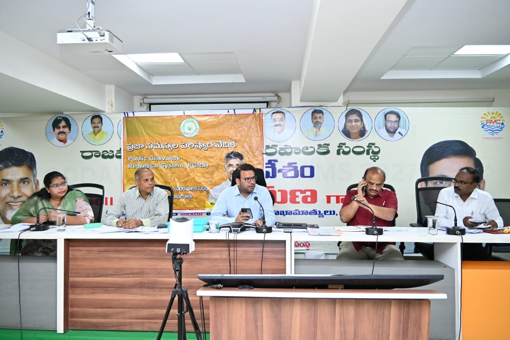The Desk…RJY : “Public Grievance Redressal Forum”….  32 petitions received from the public for you ➖Ketan Garg (Commissioner)