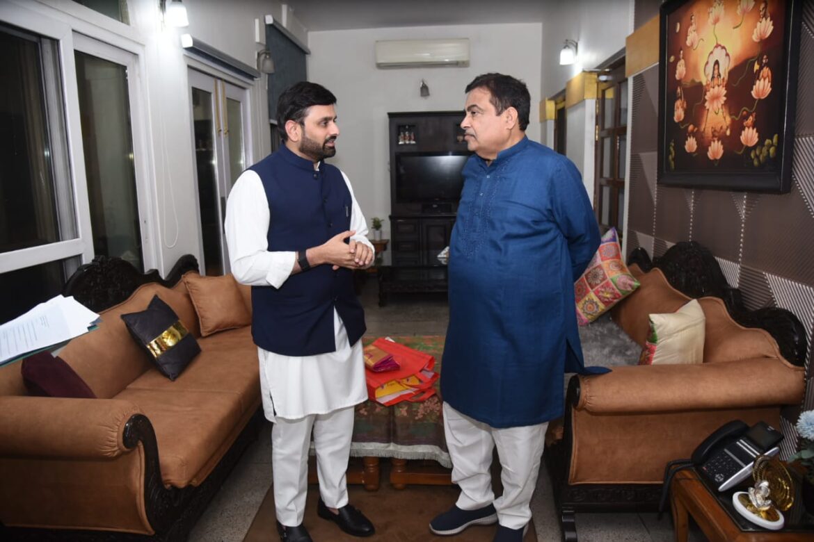 The Desk…Eluru : జాతీయ రహదారుల సమస్యల పరిష్కారానికి చర్యలు : MP పుట్టా మహేష్