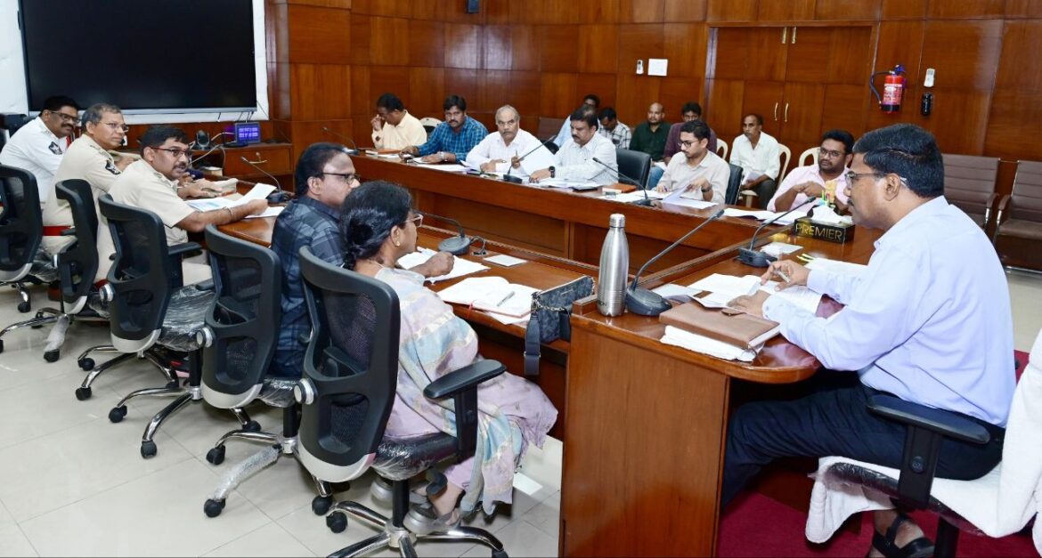 The Desk…Machilipatnam : రహదారి ప్రమాదాల నివారణకు చర్యలు : జిల్లా రెవెన్యూ అధికారి