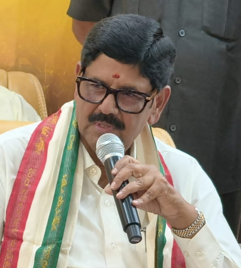 The Desk…Amaravati : రోడ్డు ప్రమాదాల నివారణకు తక్షణ చర్యలు చేపట్టండి : మంత్రి ఆనం