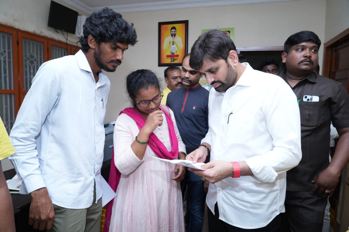 The Desk…Eluru : సమస్యల సత్వర పరిష్కారానికి చర్యలు చేపట్టండి : అధికారులకు ఎంపీ పుట్టా మహేష్ ఆదేశం
