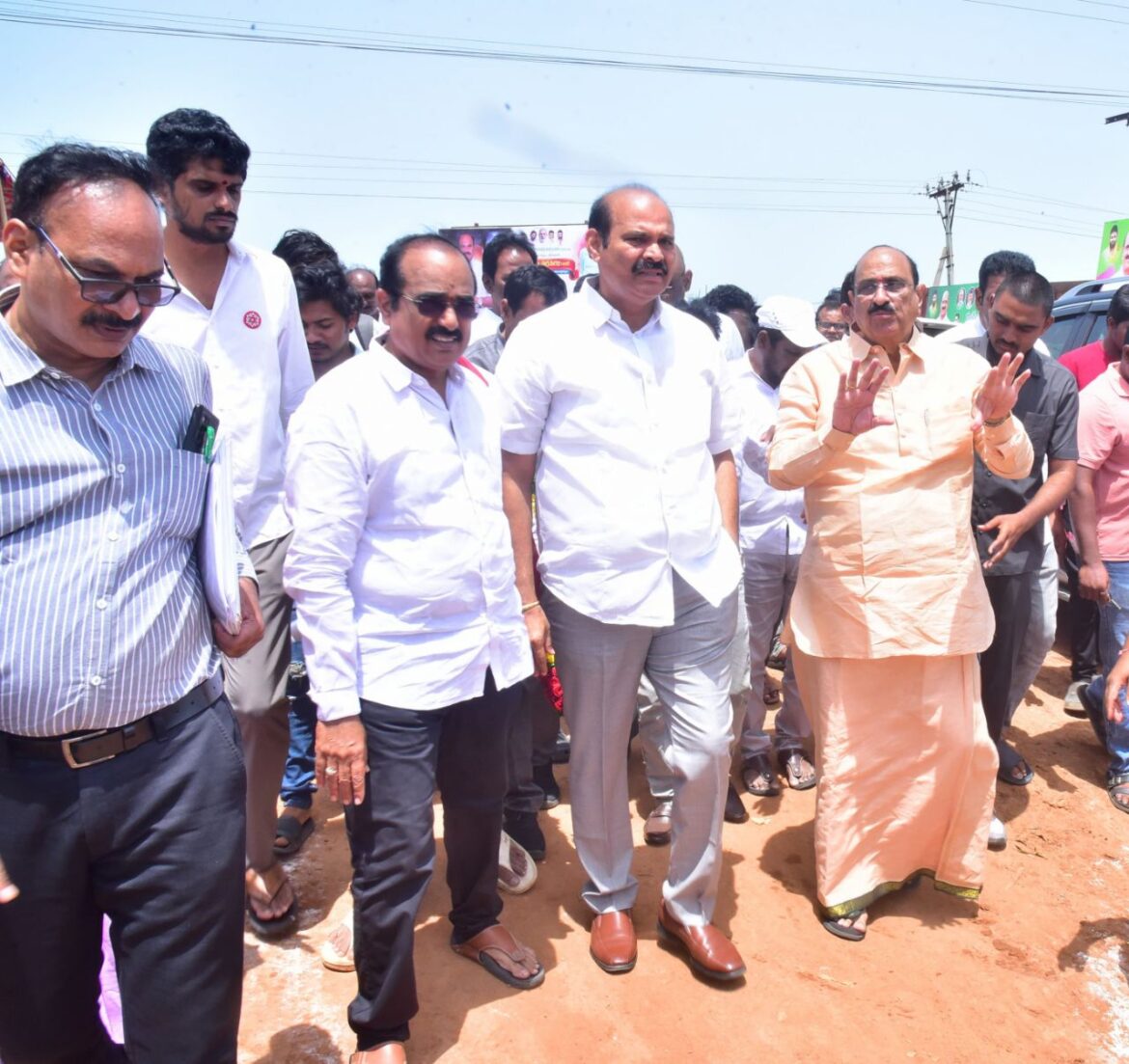 The Desk…Kaikaluru : పేదల సొంత ఇంటికల కూటమి ప్రభుత్వంతోనే సాధ్యం : మంత్రి కొలుసు