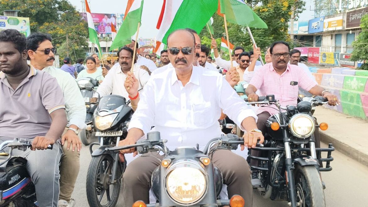 The Desk…Tadepalligudem : భారతీయుల పండుగ “హర్ ఘర్ తిరంగా”…. రాష్ట్ర విప్, తాడేపల్లిగూడెం శాసనసభ్యుడు బొలిశెట్టి