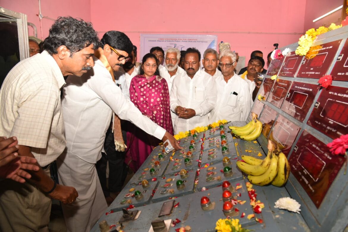 The Desk…Somasila : సోమశిల జలాశయం నుండి పెన్నా నదికి నీటిని విడుదల చేసిన మంత్రి ఆనం