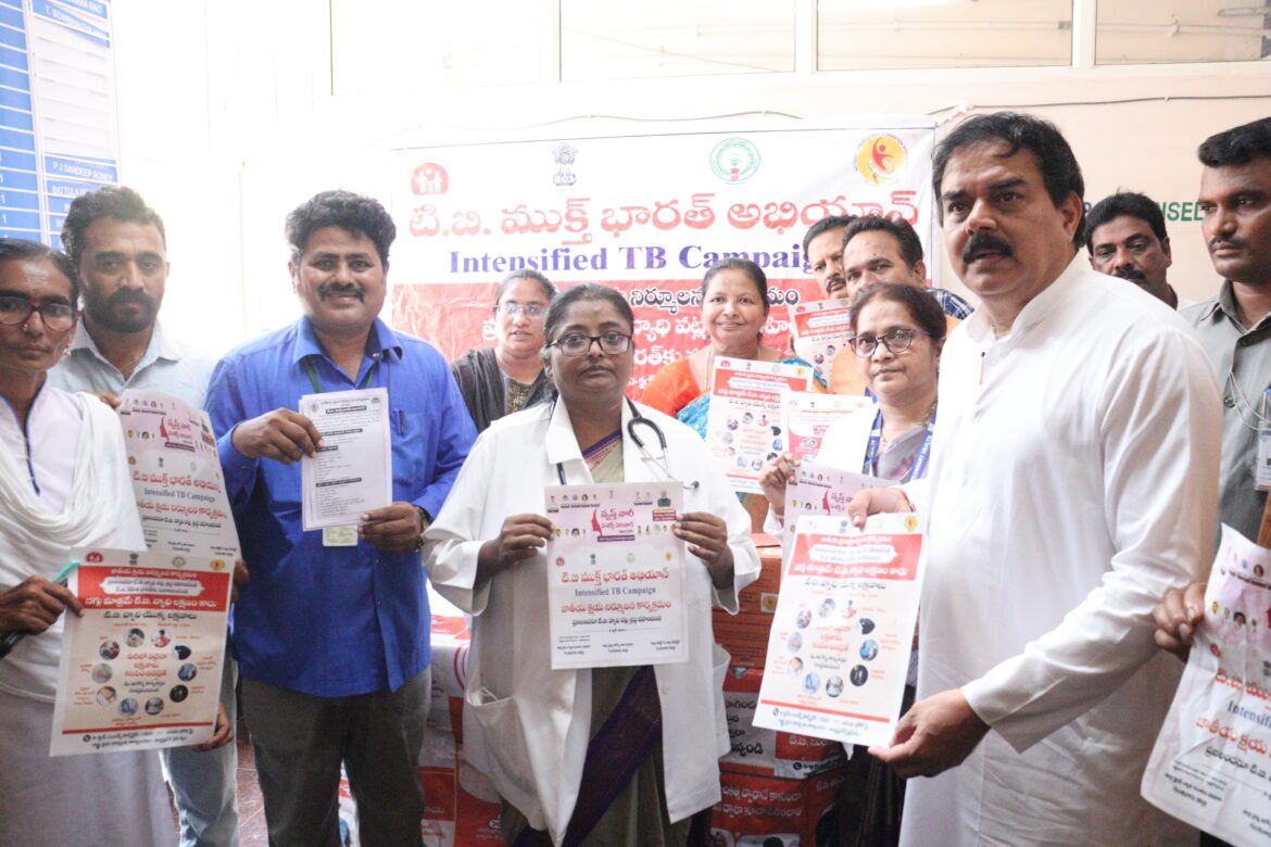 The Desk…Tenali : తెనాలిలో స్వస్త్ నారి సశక్త్ పరివార్ అభియాన్ ను ప్రారంభించిన మంత్రి మనోహర్