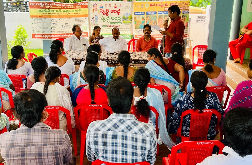 The Desk…Ravulapalem : స్వర్ణాంధ్ర – స్వచ్ఛాంధ్ర “స్వచ్ఛత హై సేవ” గ్రామ సర్పంచ్ ఆధ్వర్యంలో…