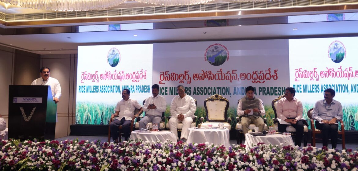 The Desk…Vijayawada : 51 లక్షల మెట్రిక్ టన్నులు ధాన్యం కొనుగోలు లక్ష్యం ➖మంత్రి మనోహర్