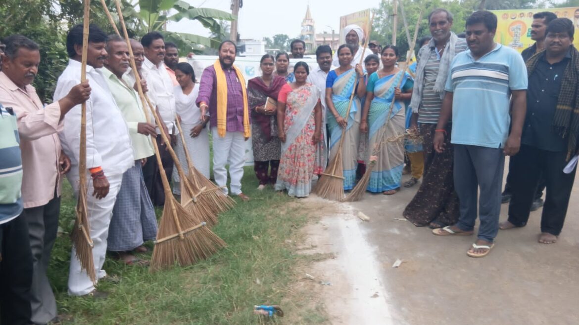 The Desk…Duggirala : స్వర్ణాంధ్ర – స్వచ్ఛాంధ్ర “స్వచ్ఛమైన గాలి” కార్యక్రమం గ్రామ సర్పంచ్ ఆధ్వర్యంలో…