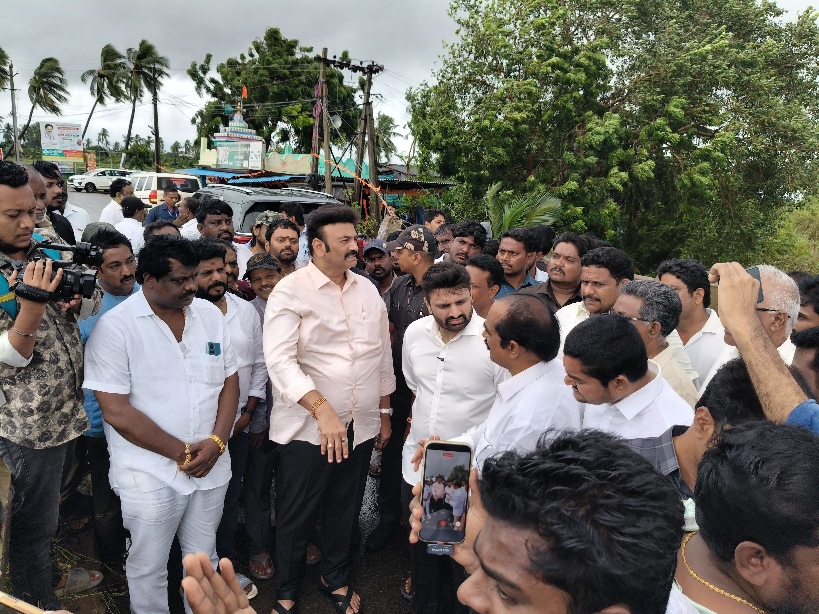 The Desk…Kaikaluru : తుఫాను ప్రభావిత ప్రాంతాల్లో సుడిగాలి పర్యటన