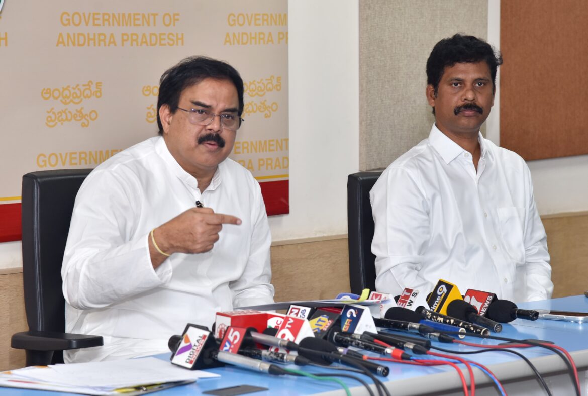 The Desk…Vijaywada : రాష్ట్రవ్యాప్తంగా ముమ్మరంగా ధాన్యం కొనుగోళ్లు