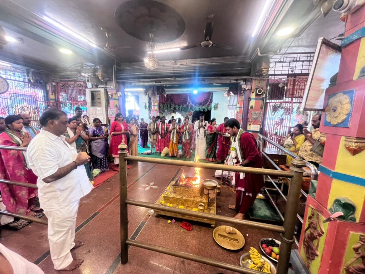 The Desk…Bhimavaram : ఆలయంలో చండీహోమం నిర్వహించిన ఆలయ అధికారులు