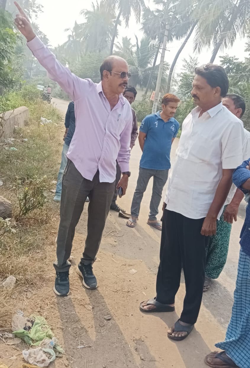 The Desk…Jonnada : కాలువలో చెత్తాచెదారం వేసే వారిపై గారపాటి సీరియస్