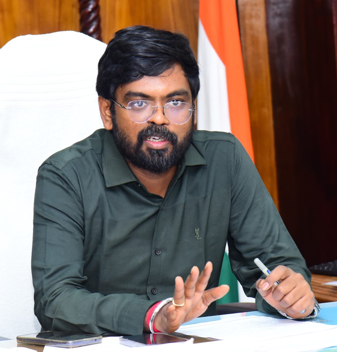 The Desk … Machilipatnam : జిల్లాలో గ్రీన్ క్లైమేట్ ఫండ్ తో మత్స్య సంపద పెంపుదలపై కలెక్టర్ డీకే బాలాజీ ఆదేశాలు