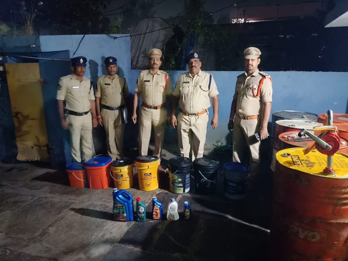 The Desk…Mudinepalli : నకిలీ ఇంజిన్ ఆయిల్ తయారీ కేంద్రంపై ముదినేపల్లి పోలీసులు దాడులు