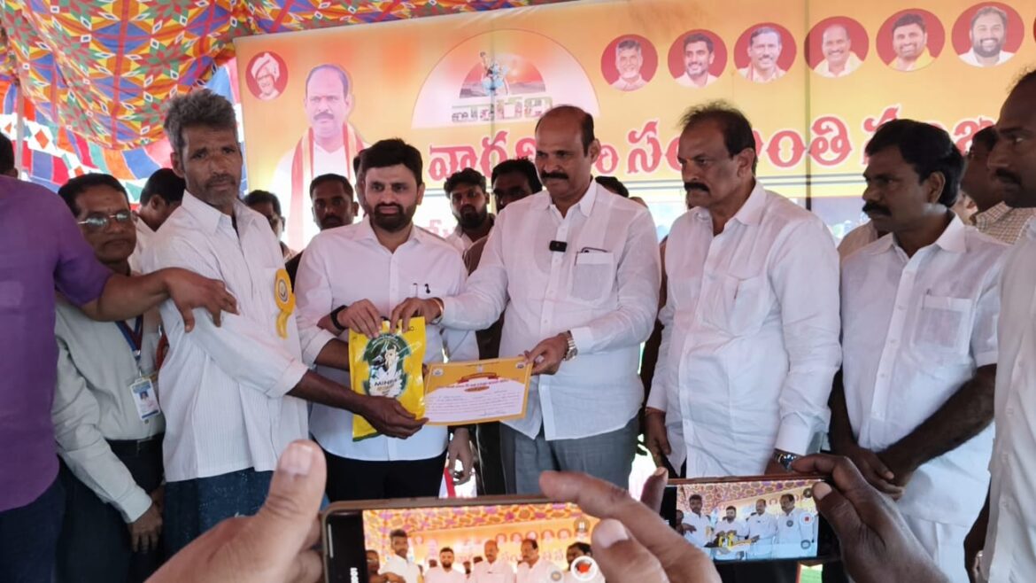 The Desk… Eluru  : ‎ప్రజలు సంతోషంగా ఉంటే వైసీపీ తట్టుకోలేకపోతోంది : ఏలూరు ఎంపీ మహేష్