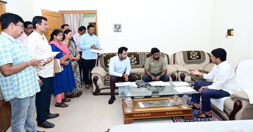 The Desk … Machilipatnam : నియోజకవర్గంలో అభివృద్ధి పనులను వేగవంతం చేయాలి : మంత్రి కొల్లు రవీంద్ర