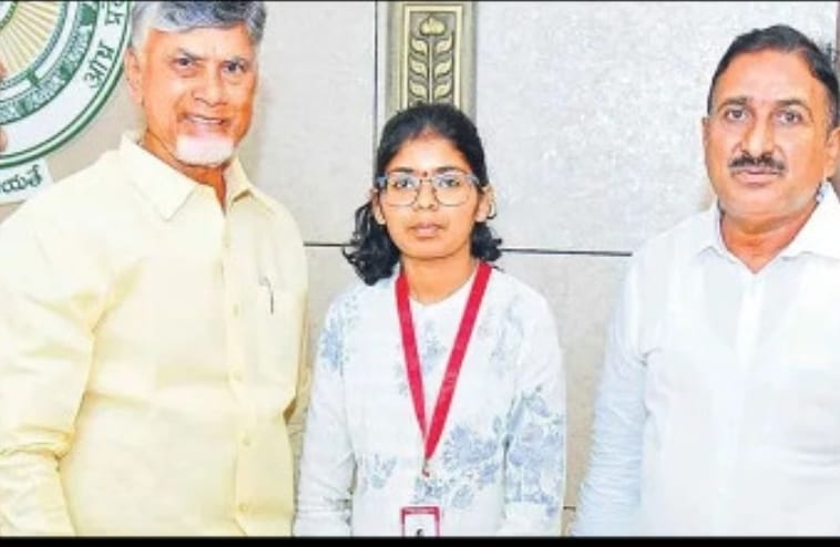 The Desk …Anantavaram : డాక్టర్ మనోజ్, వైష్ణవిలచే అమరావతి రైతులకు ఘన సన్మాన కార్యక్రమం – ఈనెల 5న