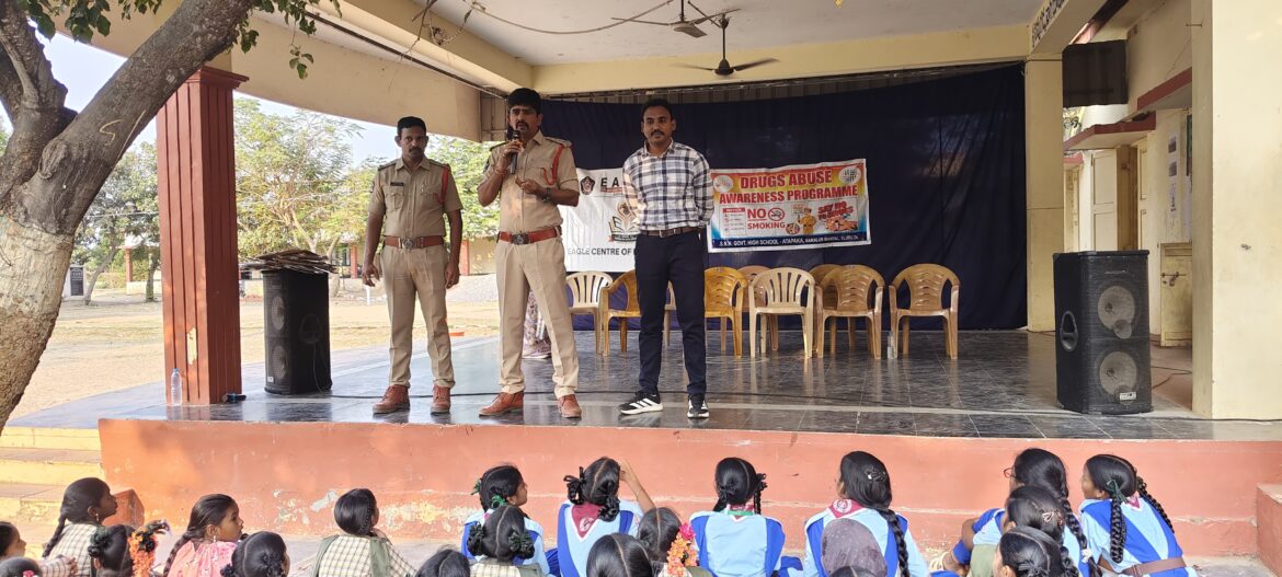 The Desk…Kaikaluru : మత్తు పదార్థాల వినియోగం పై విద్యార్థులకు అవగాహన