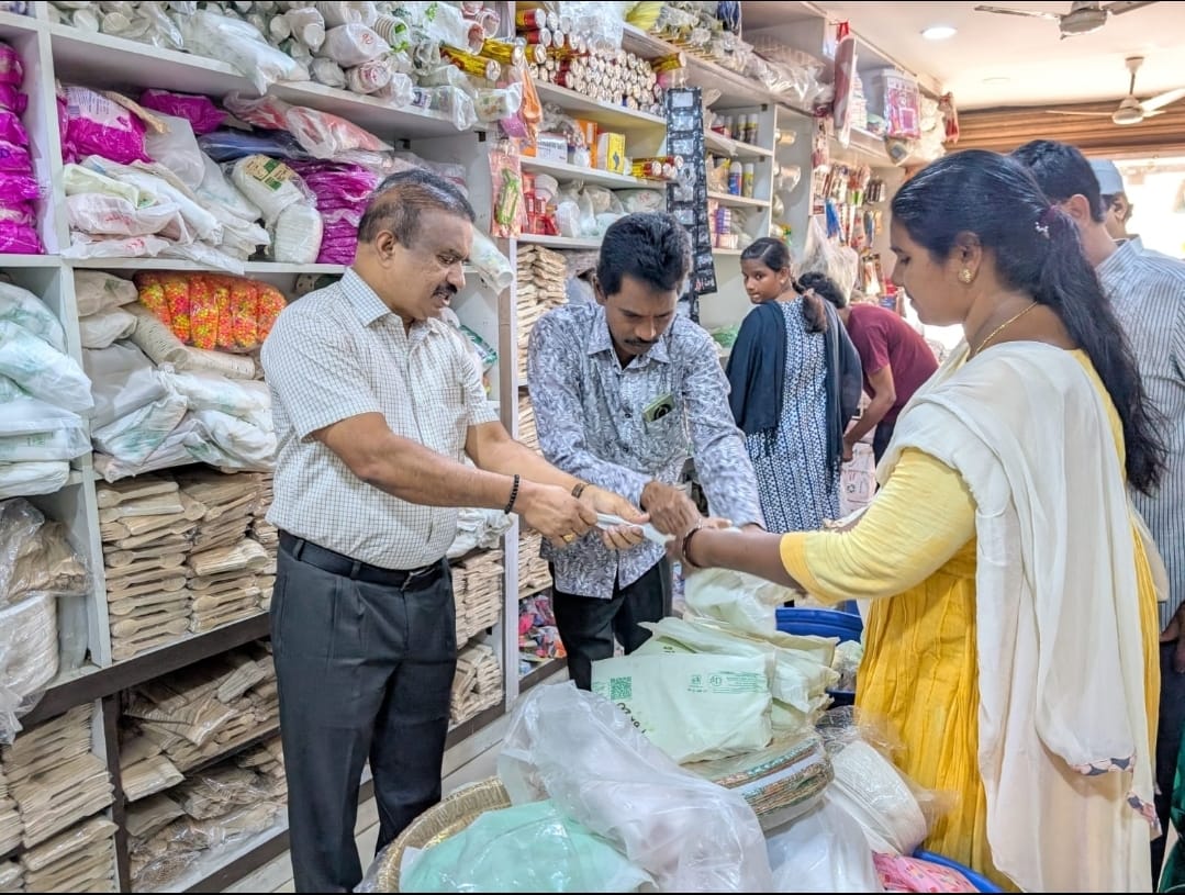 The Desk … Bhimavaram : పాలు, నెయ్యి విక్రయ దుకాణాలపై మున్సిపల్ కమిషనర్, ఫుడ్ సేఫ్టీ అధికారుల ఆకస్మిక తనిఖీలు