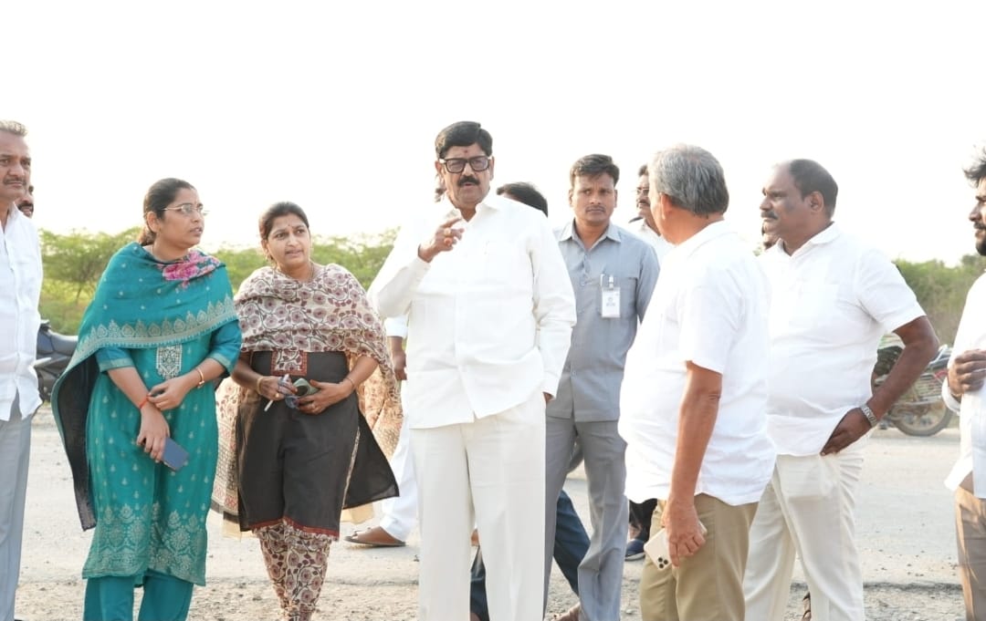 The Desk … Atmakur : ఆత్మకూరు పట్టణాన్ని శోభాయమానంగా… ప్రణాళికాబద్ధంగా అభివృద్ధి చేస్తున్నాం : మంత్రి ఆనం