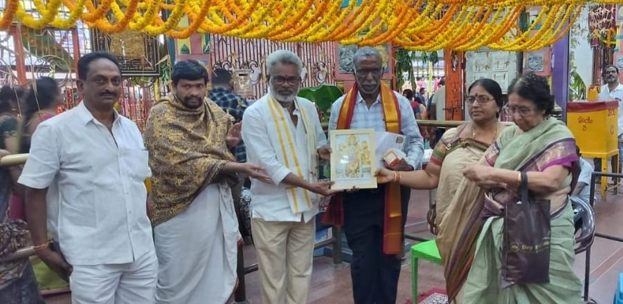 The Desk … Bhimavaram : నిత్యాన్నదానానికి లక్ష విరాళం