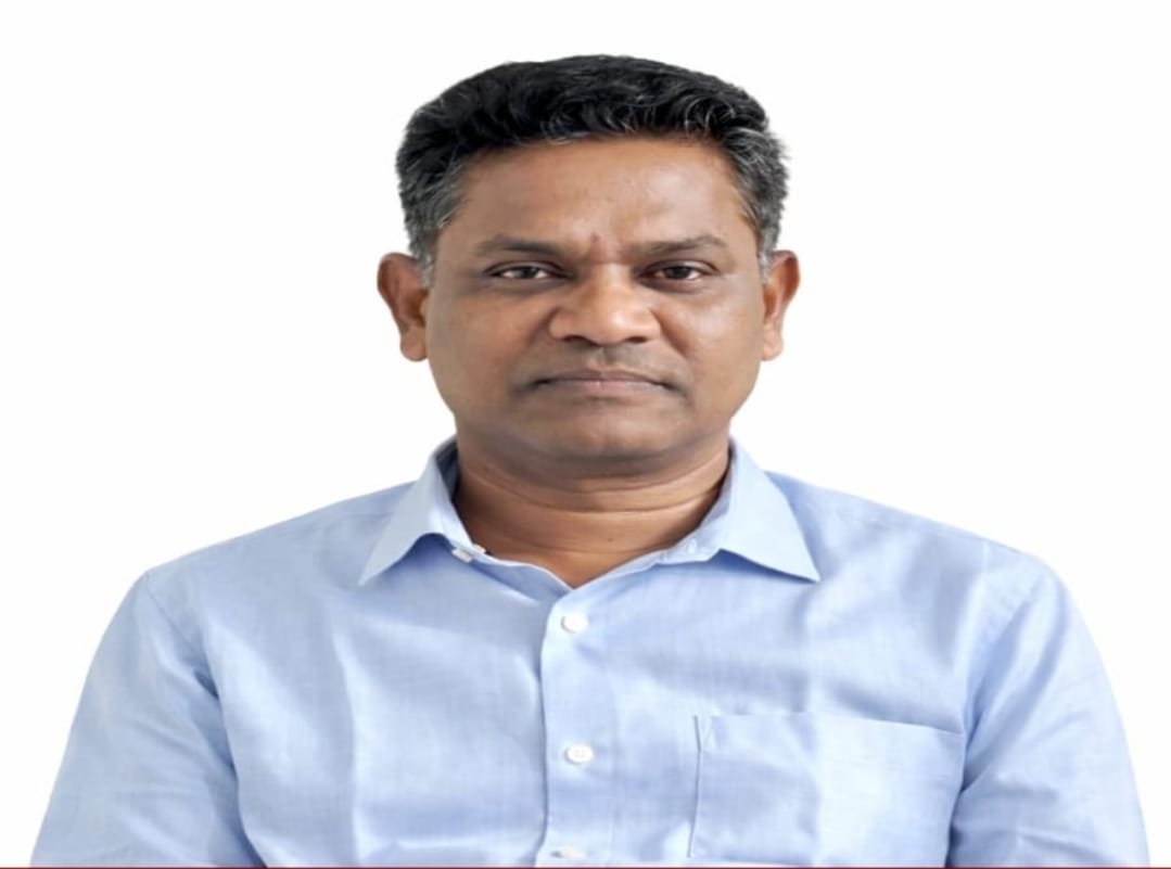 The Desk … Kakinada : సబ్ రిజిస్టర్ కార్యాలయాల్లో కోర్టు ఫీజు స్టాంపులు అందుబాటులోకి… తొలగిన సాఫ్ట్వేర్ ఇబ్బందులు➖కె. ప్రసాదరావు(జిల్లా రిజిస్ట్రార్)