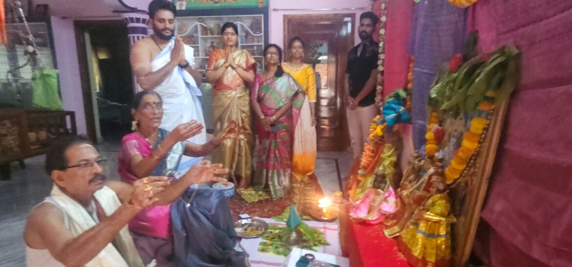 The Desk … Kakinada : శోభాయమానంగా పిచ్చుక వారి ఇంట సీతారాముల కళ్యాణం