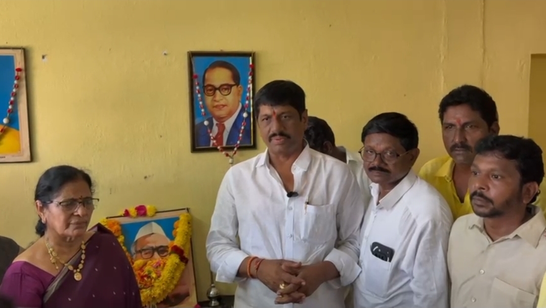 The Desk … Bhimavaram : డాక్టర్ బాబు జగజ్జీవన్ రామ్ 118వ జయంతి…తోట సీతారామలక్ష్మి ఆధ్వర్యంలో ఘనంగా నివాళులు