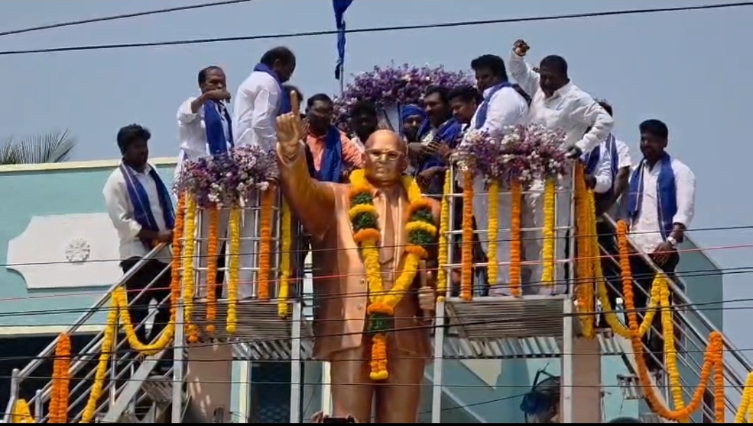 The Desk … Eluru : వంగాయగూడెం సర్కిల్ వద్ద ఘనంగా 135వ అంబేద్కర్ జయంతి వేడుకలు