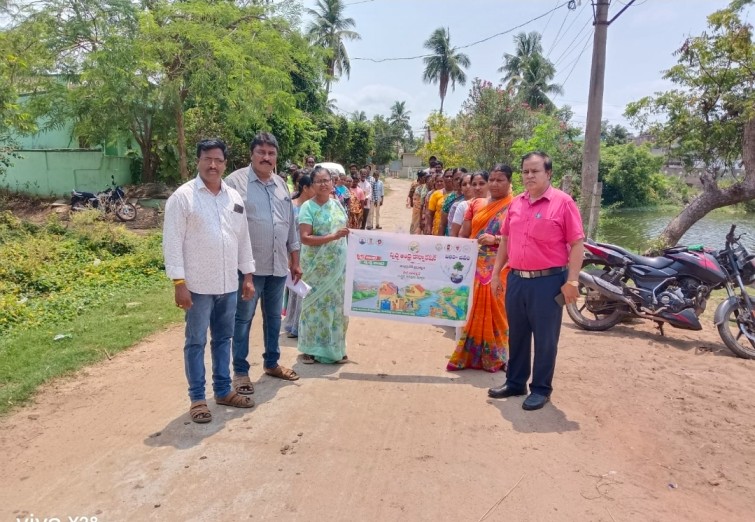 The Desk… Mudinepalli : స్వచ్ఛ ఆంధ్ర సాధనకు ప్రజలంతా భాగస్వామ్యం కావాలి