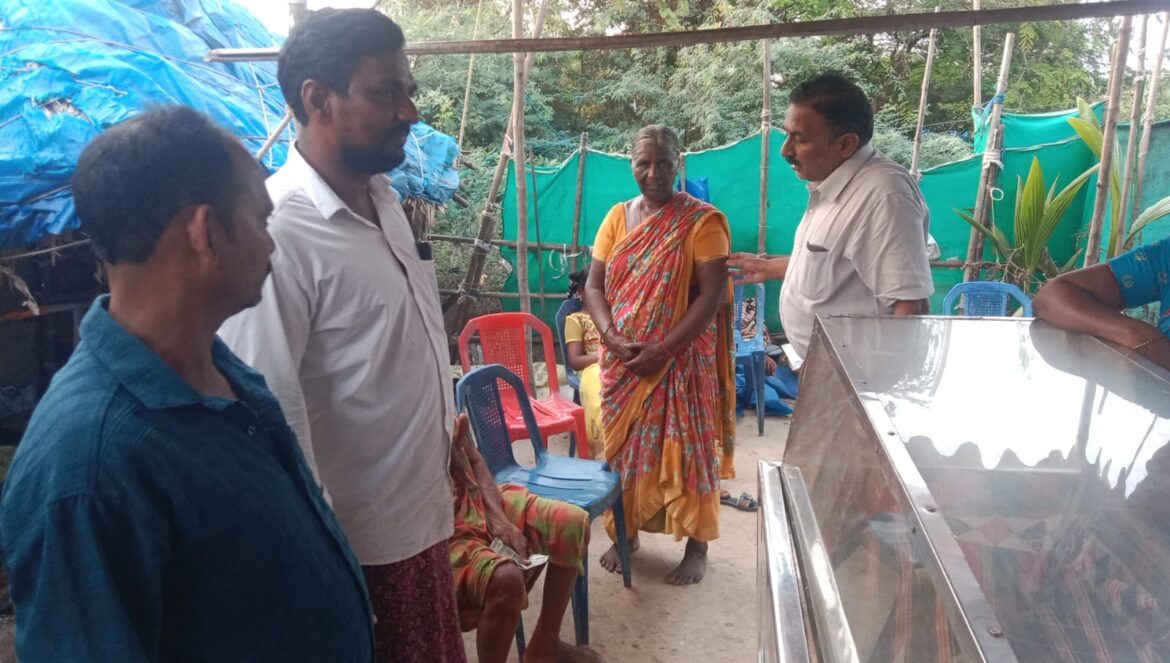 The Desk… Mudinepalli : నిరుపేద కుటుంబానికి అంబుల వైష్ణవి ఆర్థిక సాయం