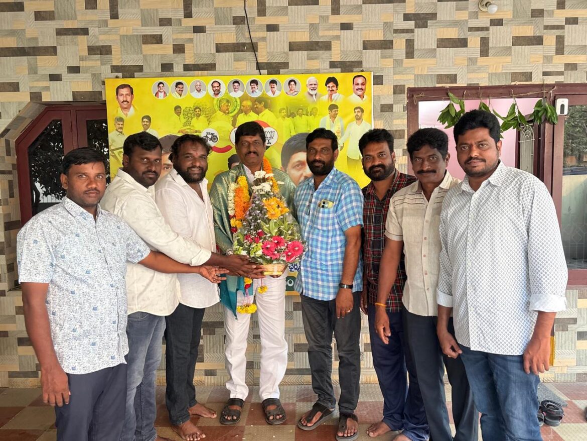 The Desk … Bhimavaram : టిడిపి రాష్ట్ర కార్యదర్శిగా నియమితులైన KNR కు అభినందనలు వెల్లువ