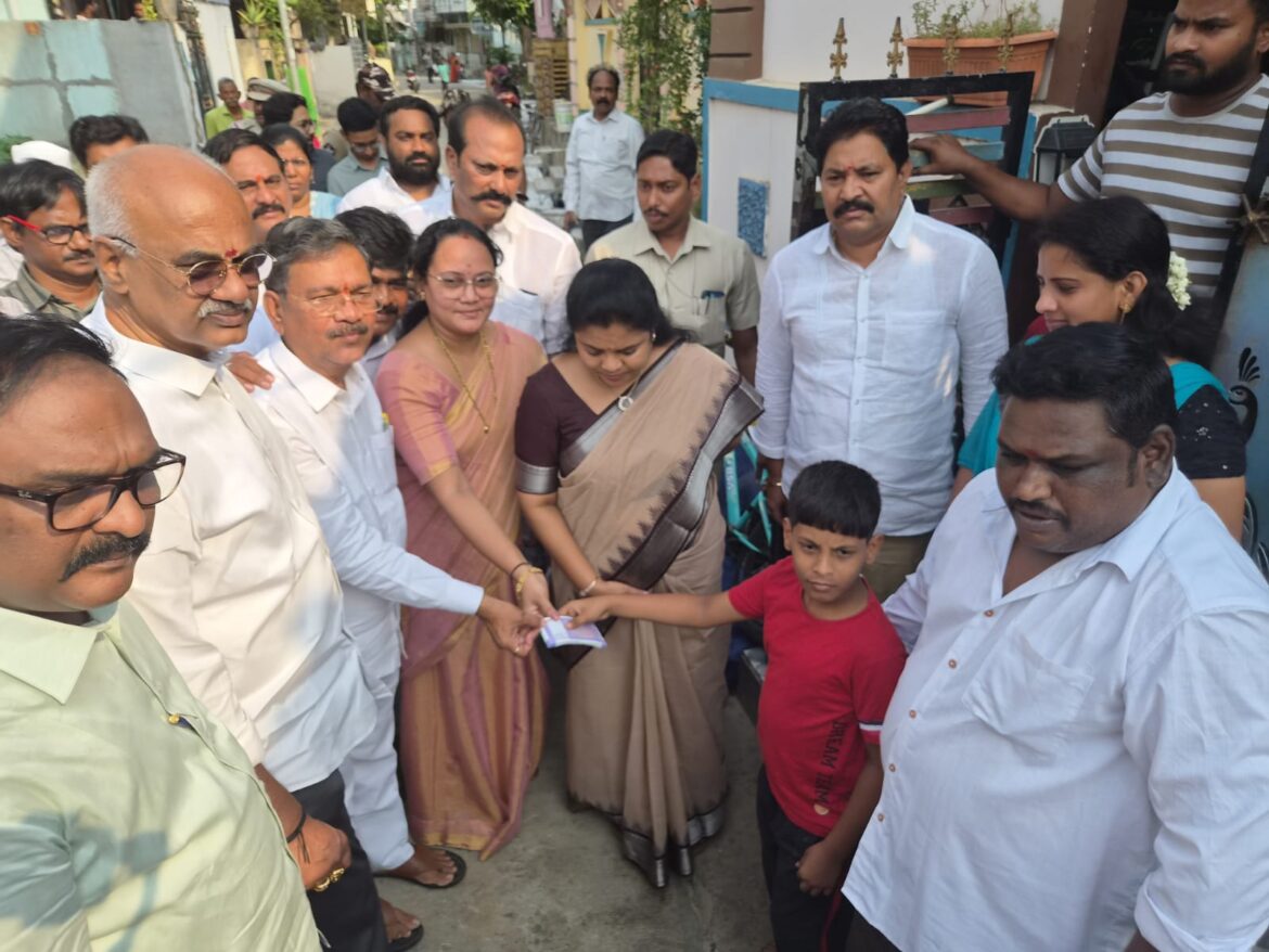 The Desk… Tadepalligudem : పెన్షన్ పంపిణీతో పాటు మున్సిపల్ పార్కు ప్రారంభం