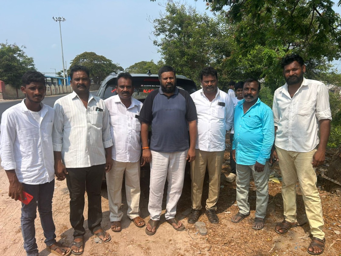 The Desk …Prakasam : విగ్రహాల వితరణలో మరో మైలురాయి.. 161, 162వ విగ్రహాలు అందించనున్న బుజ్జి