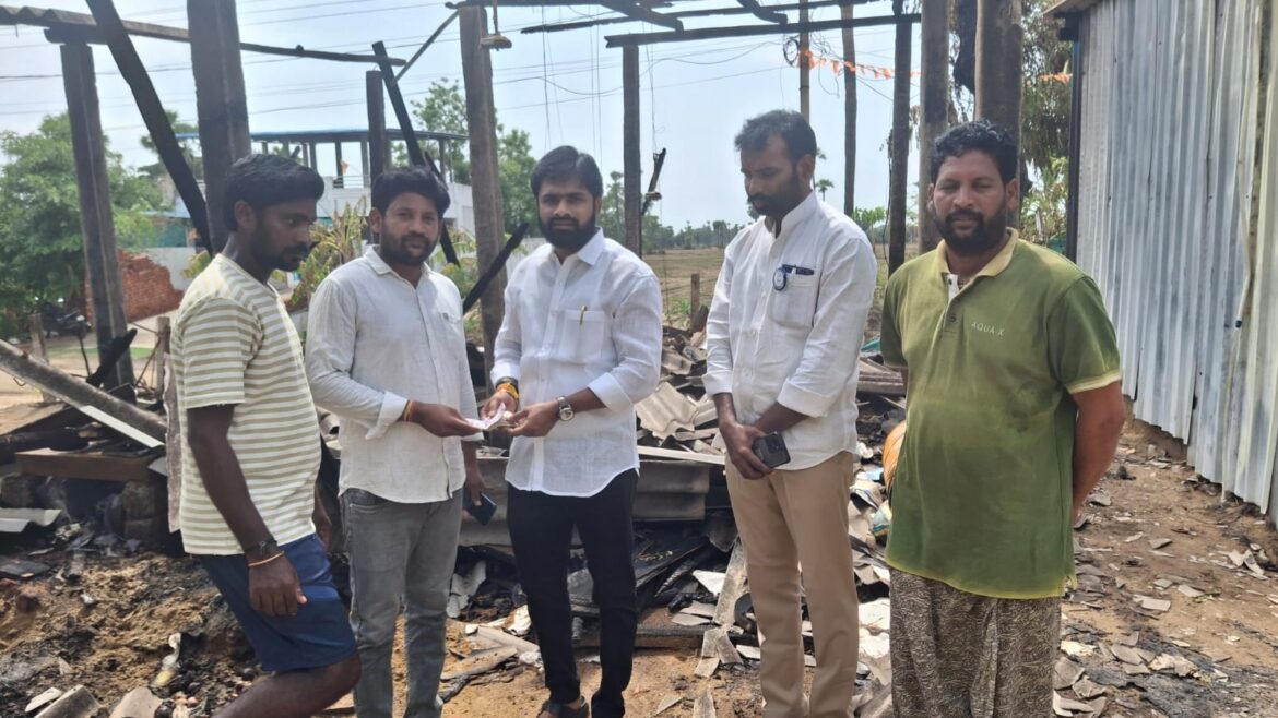 The Desk …Eluru : ‎కార్యకర్త కుటుంబానికి ఎంపీ భరోసా