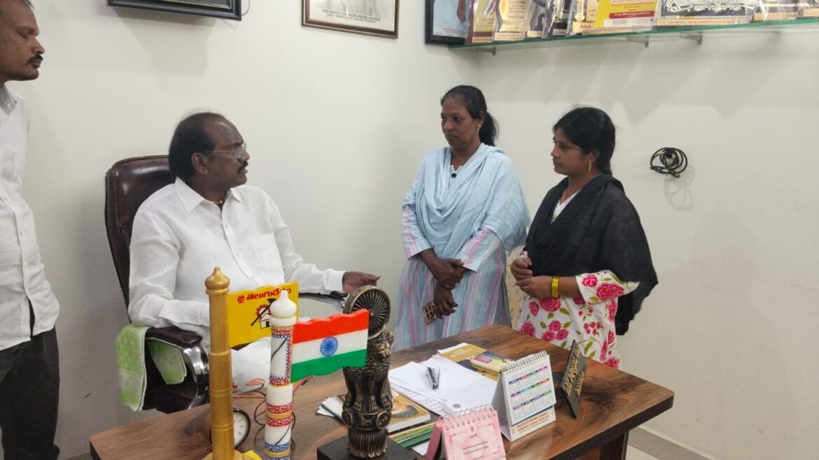 The Desk … Eluru : ప్రజా సమస్యల పరిష్కారమే ప్రభుత్వ లక్ష్యం➖ఎమ్మెల్యే చంటి