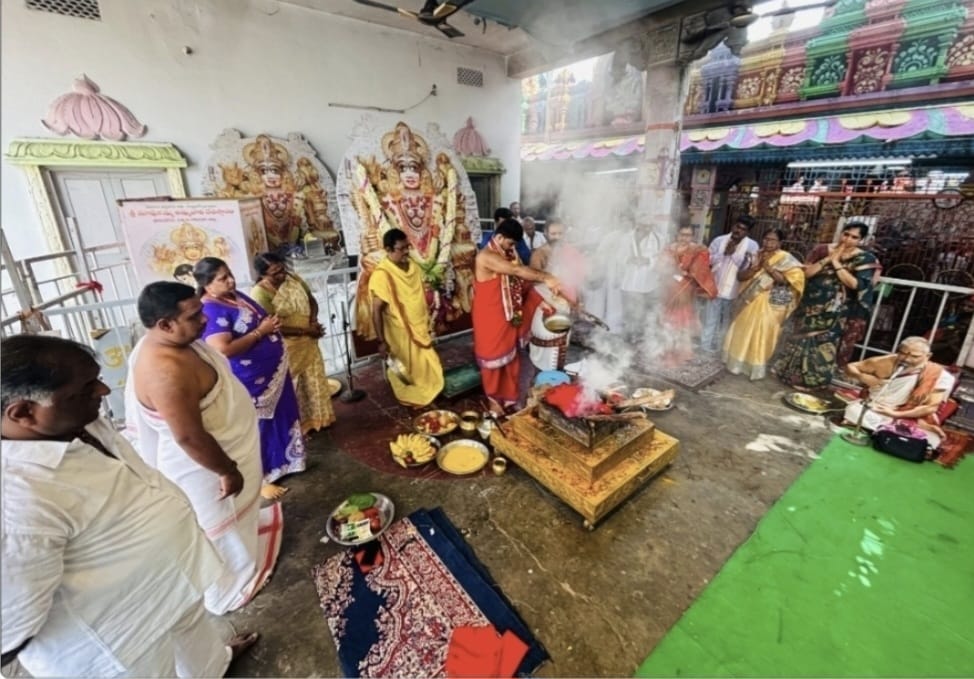 The Desk … Bhimavaram : అమావాస్య వేళ మావుళ్లమ్మ సన్నిధిలో వైభవంగా చండీహోమం