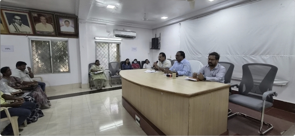 The Desk… Tadepalligudem : తాడేపల్లిగూడెంలో పల్స్ పోలియోపై సమీక్ష