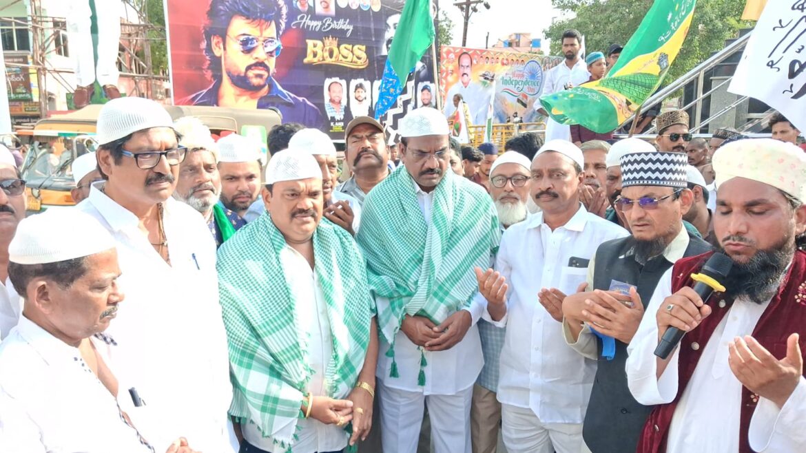 The Desk … Eluru : ప్రవక్త చూపిన సన్మార్గంలో సాగాలి