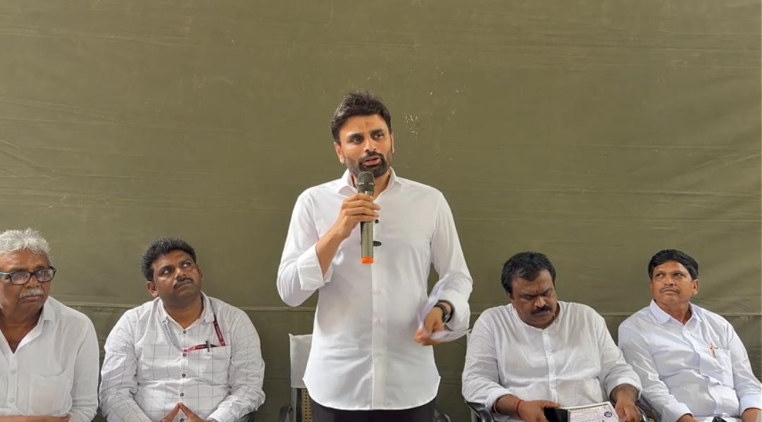 The Desk … Eluru : బీసీ, రైతు సంక్షేమమే కూటమి ప్రభుత్వ ప్రాధాన్యత— ఎంపీ పుట్టా మహేష్‌