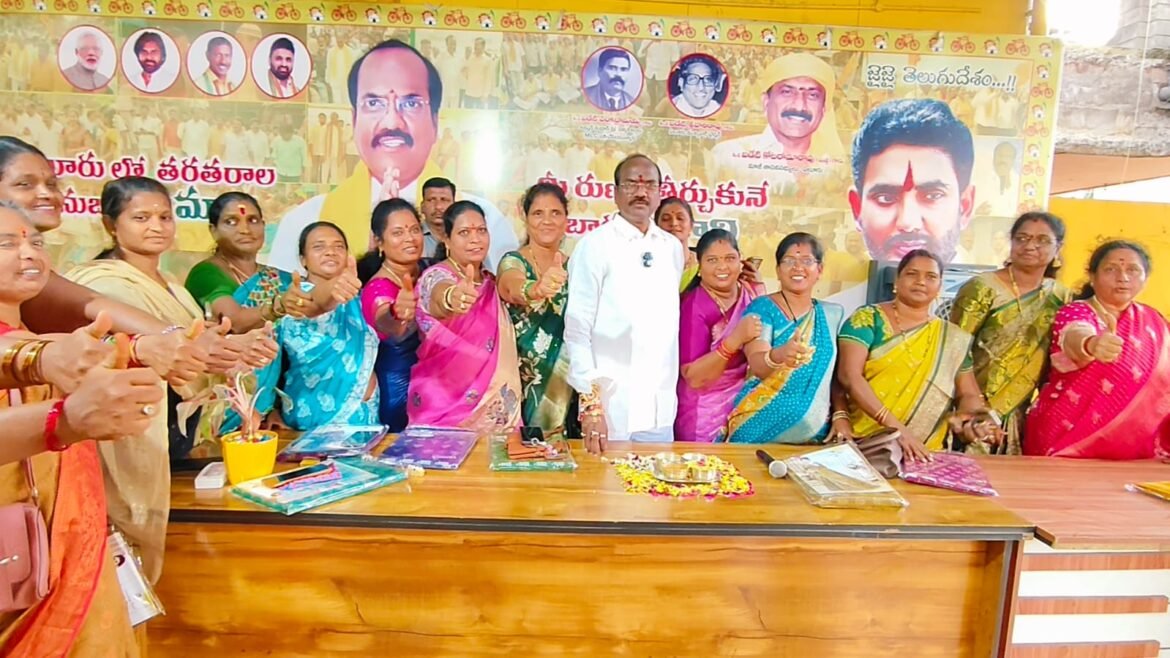 The Desk … Eluru : రాఖీ కట్టి.. ఆత్మీయత చాటిన టీడీపీ మహిళా నేతలు