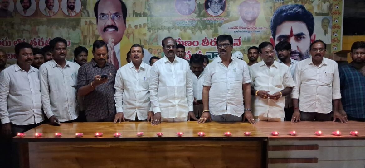 The Desk … Eluru : మోదీకి ఘనంగా జన్మదిన శుభాకాంక్షలు