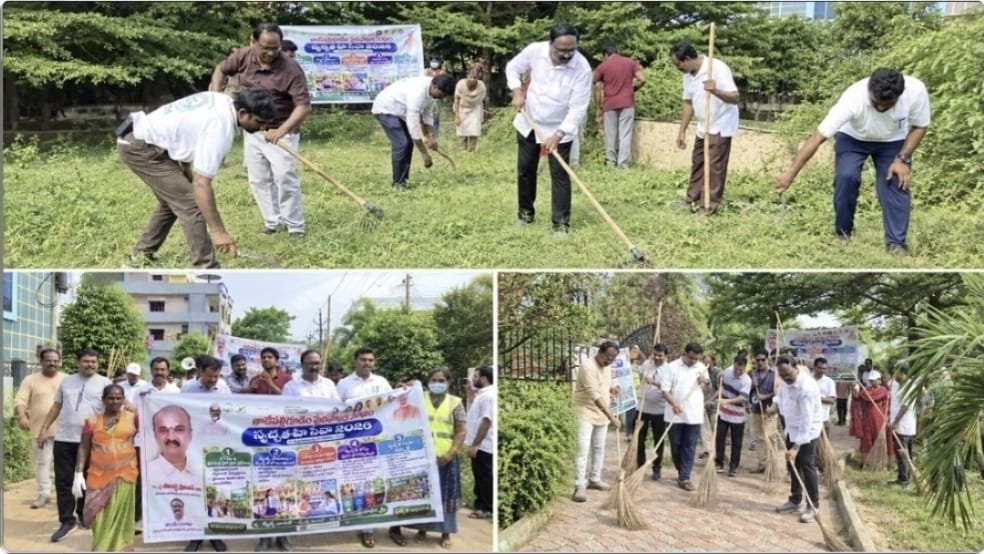 The Desk… Tadepalligudem : పార్కులో ఎమ్మెల్యే, కమిషనర్‌ చీపురు పట్టి..