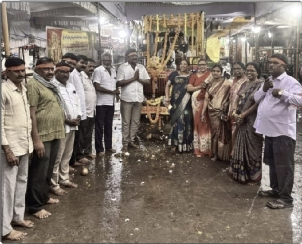 The Desk … Bhimavaram : అశ్వద్ధ గణపతి సన్నిధిలో అన్నదానం