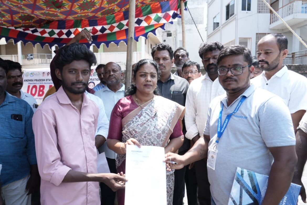 The Desk… Nandigama : యువతకు ఉద్యోగాలే లక్ష్యం